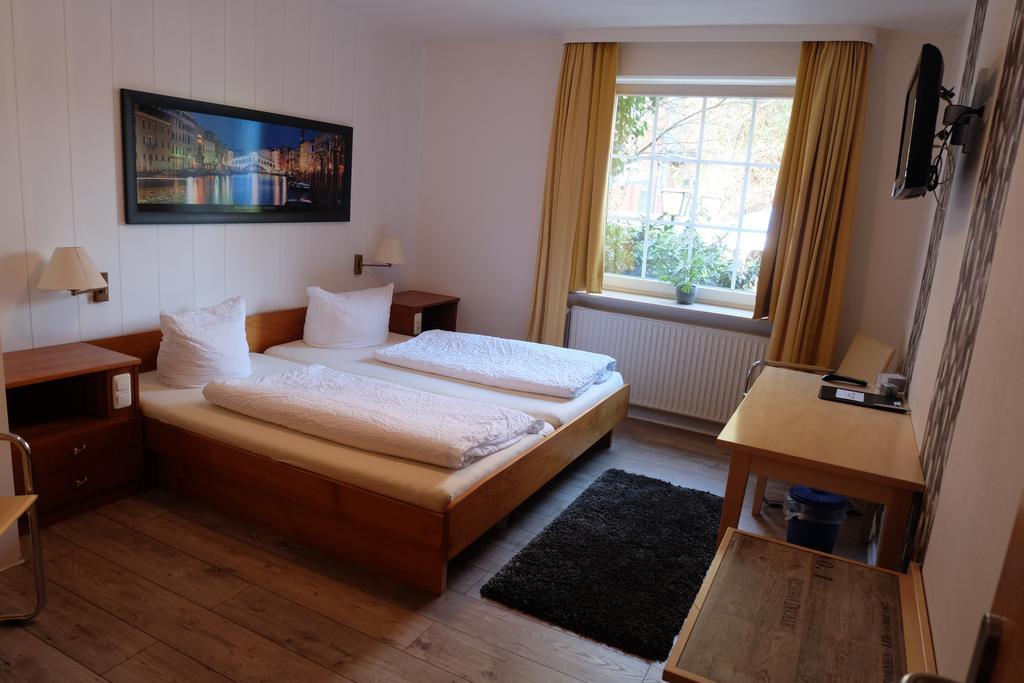 Hotel Zum Weissen Ross Winsen  Pokoj fotografie